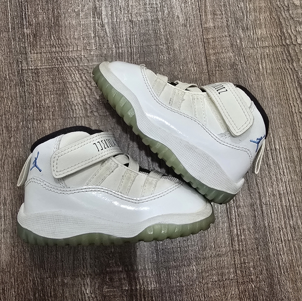 Jordan 11 Kids Legend Blue size 4c